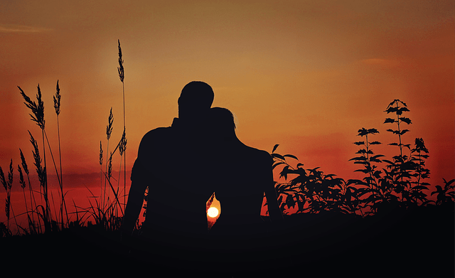 https://pixabay.com/de/liebespaar-paar-verliebt-1259124/