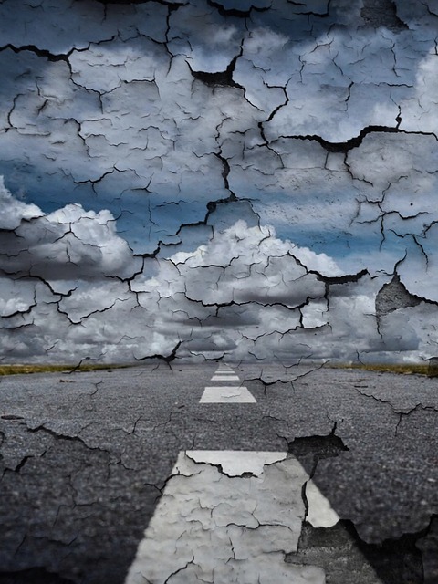 https://pixabay.com/de/stra%C3%9Fe-wand-weltuntergang-470798/