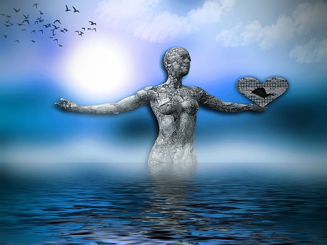 https://pixabay.com/de/frau-herz-meer-gef%C3%BChle-stein-kalt-1406639/
