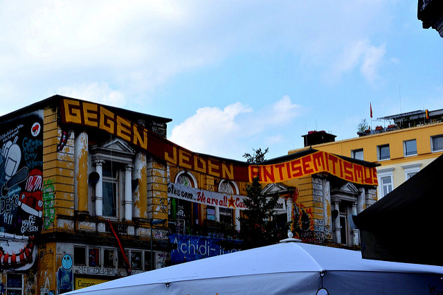 https://www.flickr.com/photos/kassettenkind/14569698970/sizes/z/