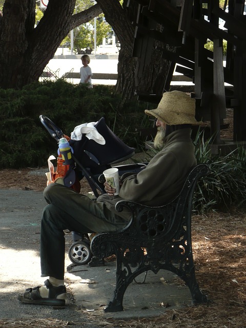 https://pixabay.com/de/obdachlose-menschen-menschliche-57481/