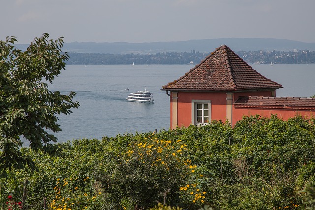 https://pixabay.com/de/meersburg-bodensee-deutschland-2663476/