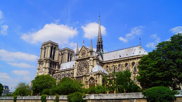 https://pixabay.com/photos/paris-france-notre-dame-de-paris-1175023/