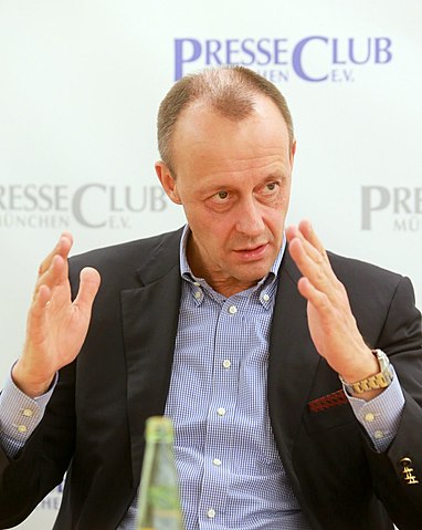 https://upload.wikimedia.org/wikipedia/commons/thumb/7/7c/2017-02-01_Friedrich_Merz-7692.JPG/382px-2017-02-01_Friedrich_Merz-7692.JPG