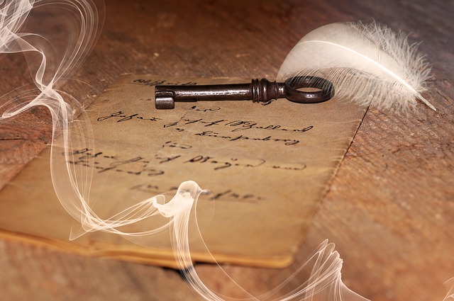 https://pixabay.com/photos/letters-old-antique-handwriting-637253/
