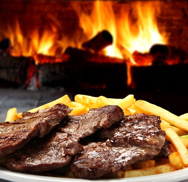 https://pixabay.com/de/photos/grill-essen-fleisch-gegrillt-grid-5002642/