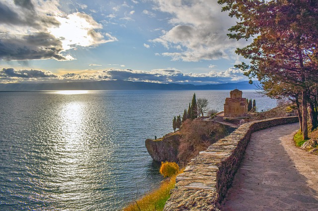 https://pixabay.com/de/photos/sveti-jovan-kaneo-ohrid-4721005/