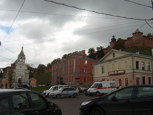 https://upload.wikimedia.org/wikipedia/commons/thumb/d/d3/Nischni_Nowgorod_PD_2010_038.JPG/640px-Nischni_Nowgorod_PD_2010_038.JPG
