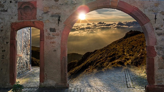https://pixabay.com/photos/fantasy-wall-door-archway-5893378/