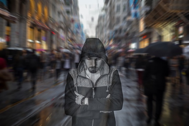 https://pixabay.com/photos/loneliness-crowd-depression-sad-4785245/