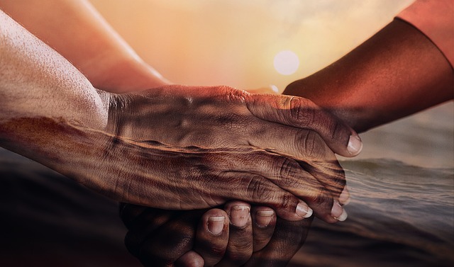 https://pixabay.com/photos/hands-cohesion-together-people-2888625/